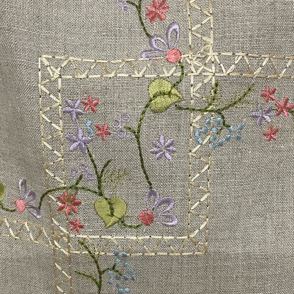 100% Linen Tan with Embroidery pattern skirt! Deane & White! Size 14 Side zipper - Picture 4 of 4